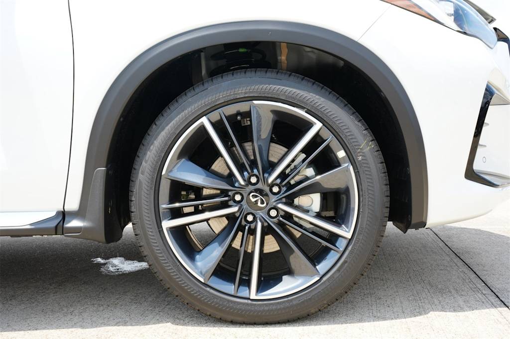 2025 INFINITI QX50 Sport 8