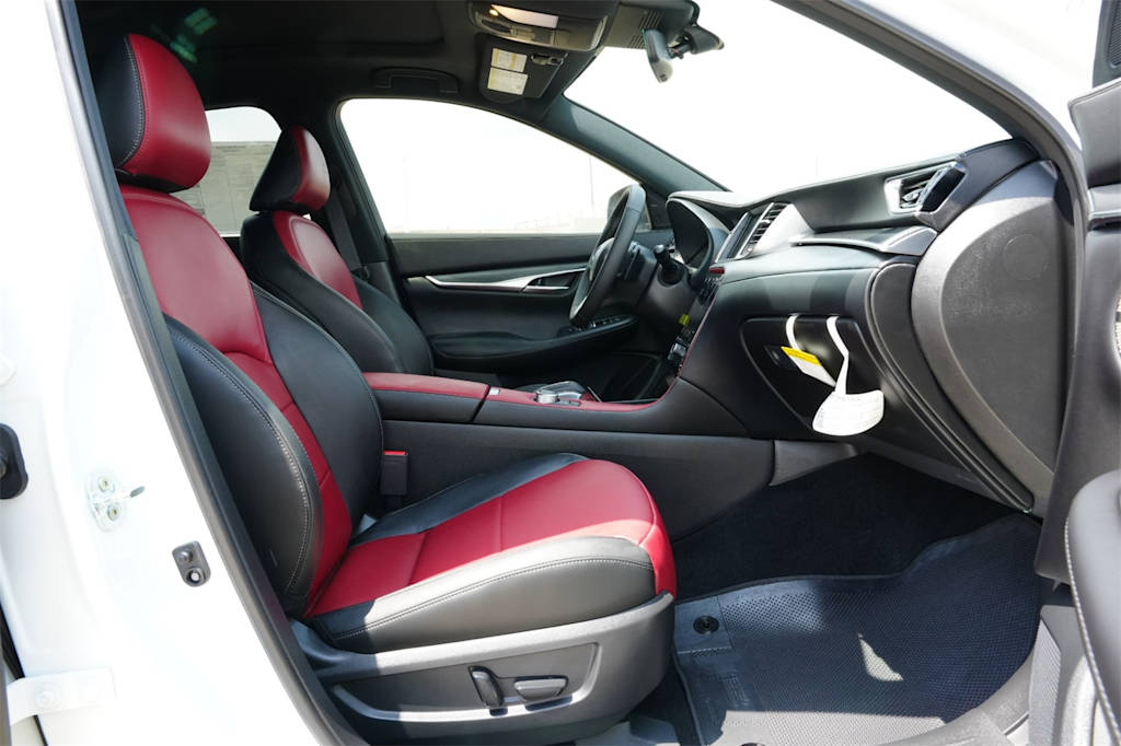 2025 INFINITI QX50 Sport 12