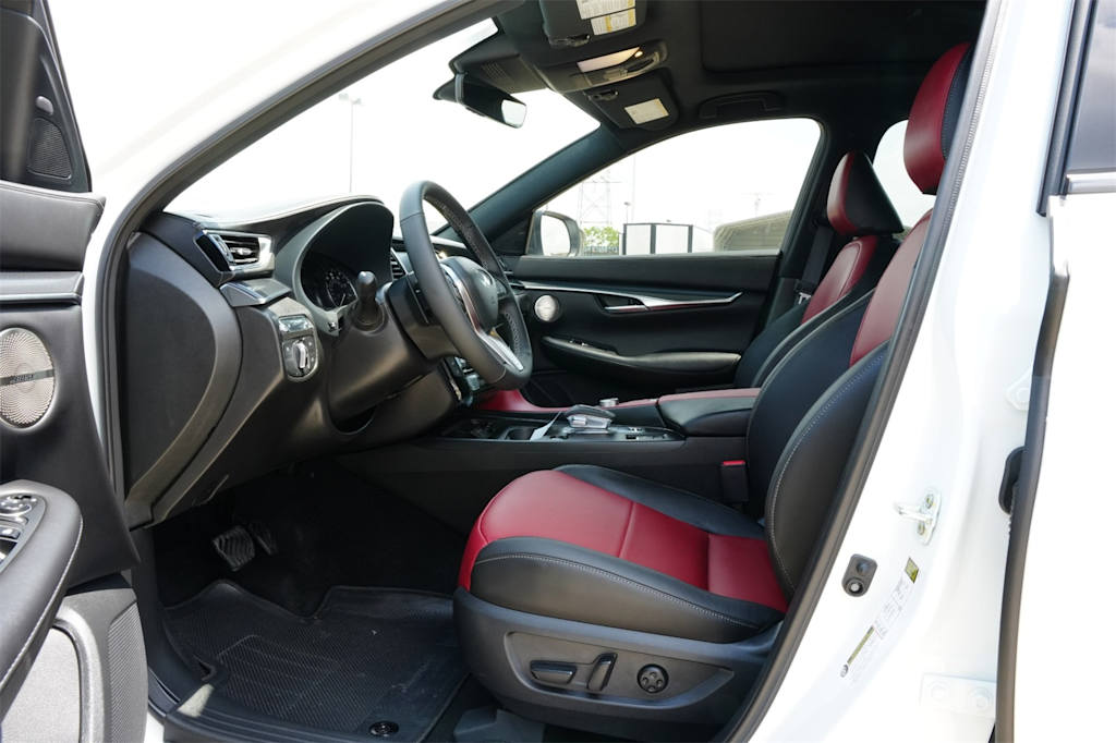 2025 INFINITI QX50 Sport 11