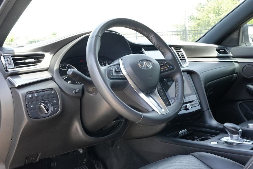 Thumbnail: 2023 INFINITI QX55 - 10