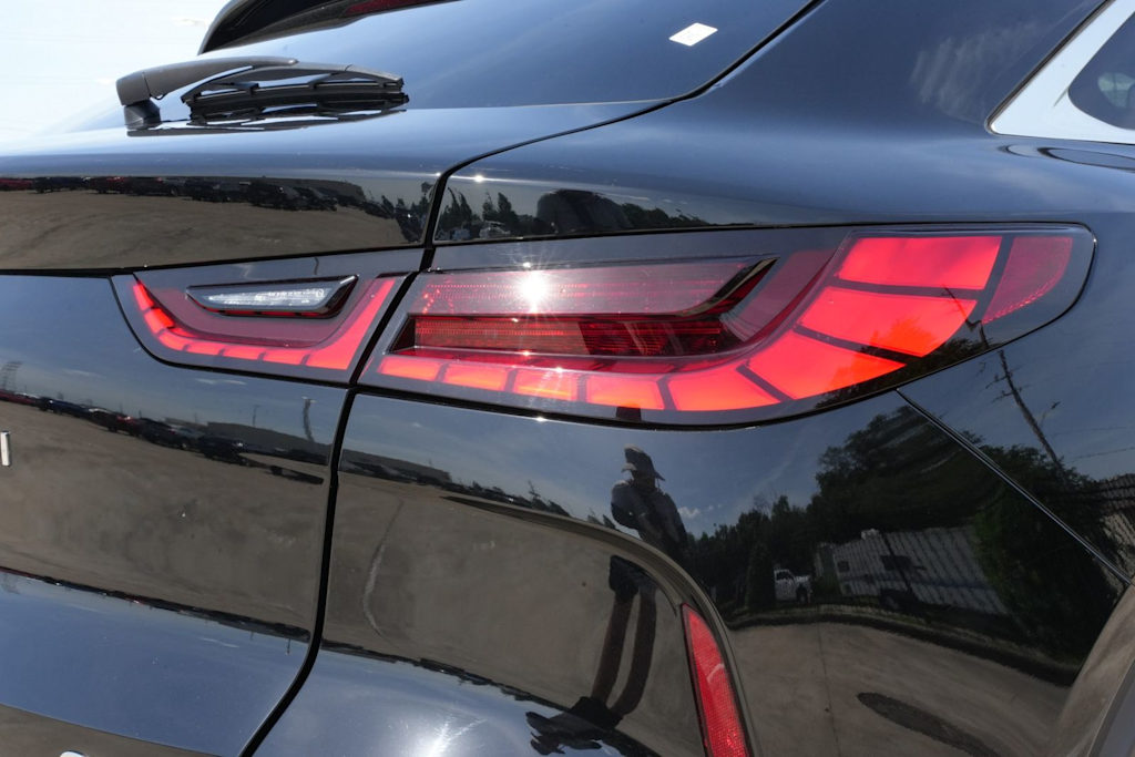 Thumbnail: 2023 INFINITI QX55 - 20