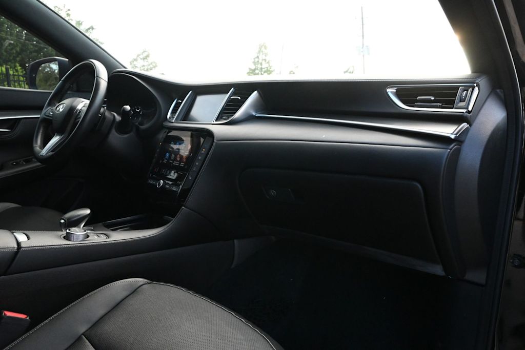 Thumbnail: 2023 INFINITI QX55 - 12