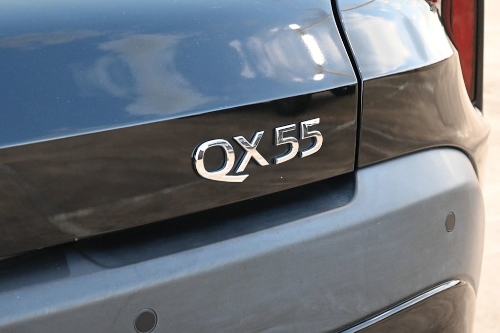 Thumbnail: 2023 INFINITI QX55 - 5