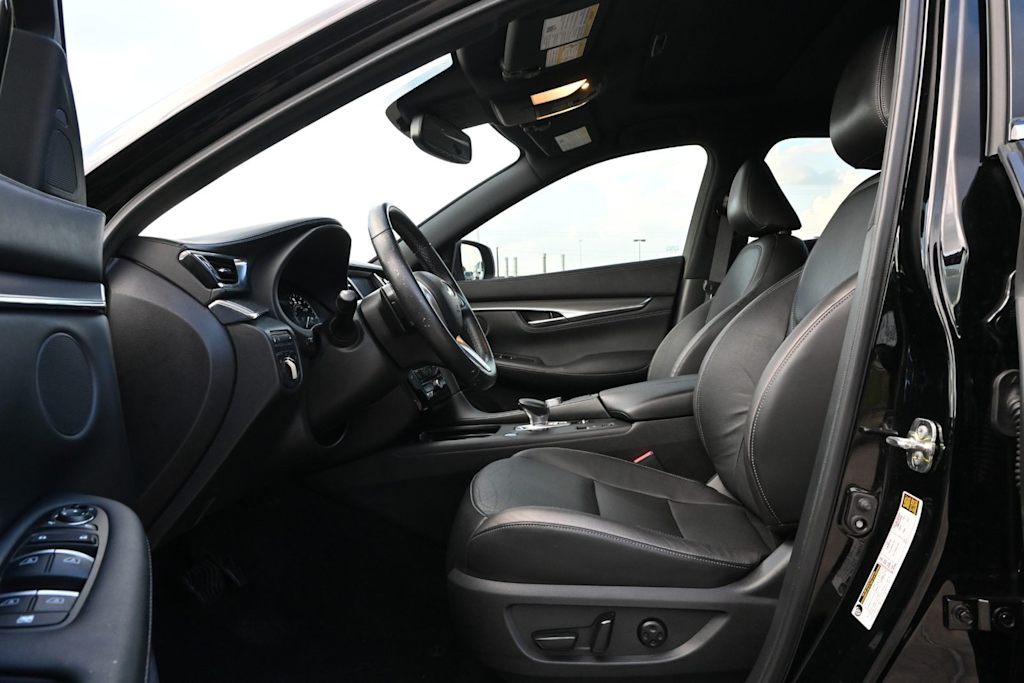 Thumbnail: 2023 INFINITI QX55 - 8