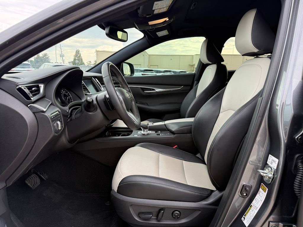 Thumbnail: 2023 INFINITI QX55 - 9