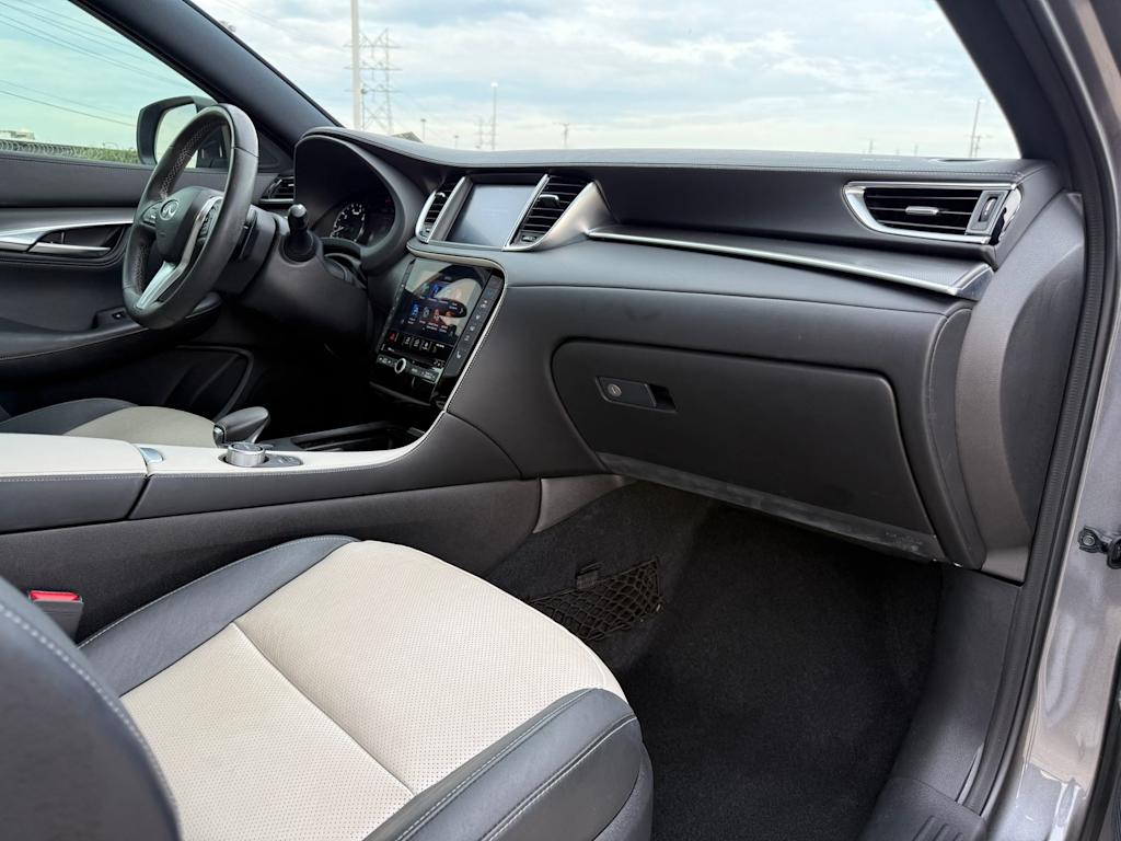 Thumbnail: 2023 INFINITI QX55 - 13