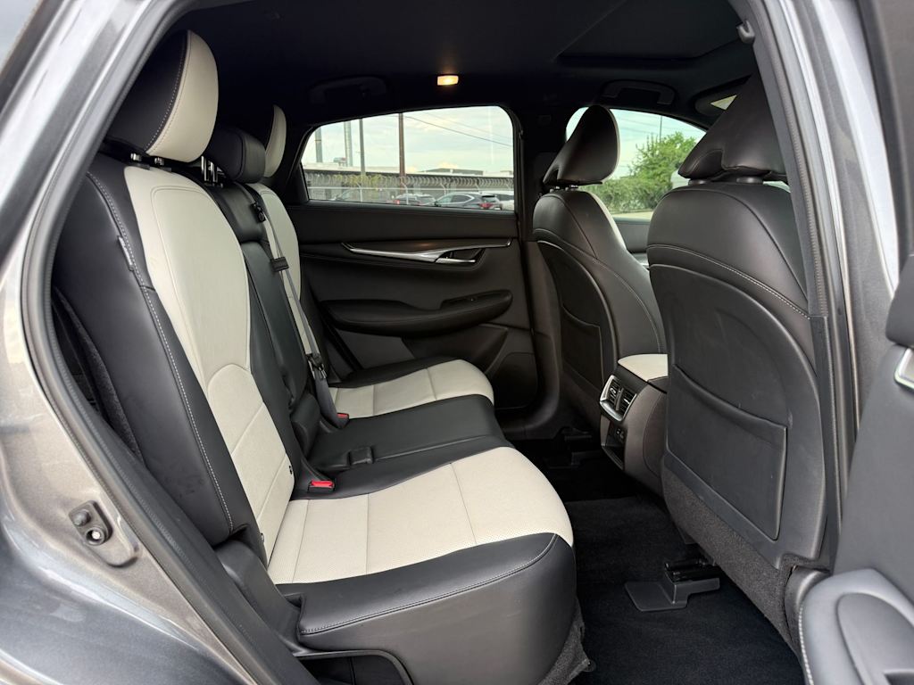 Thumbnail: 2023 INFINITI QX55 - 24