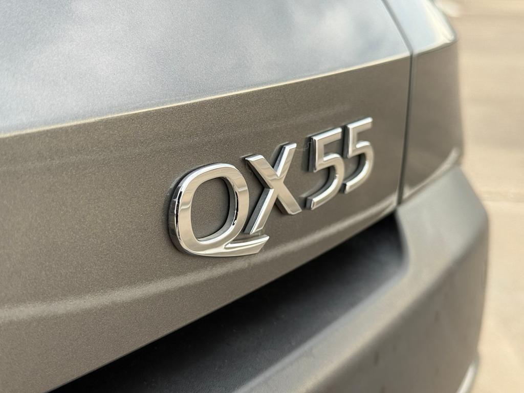 Thumbnail: 2023 INFINITI QX55 - 6