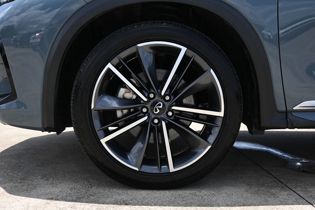 Thumbnail: 2025 INFINITI QX55 - 8