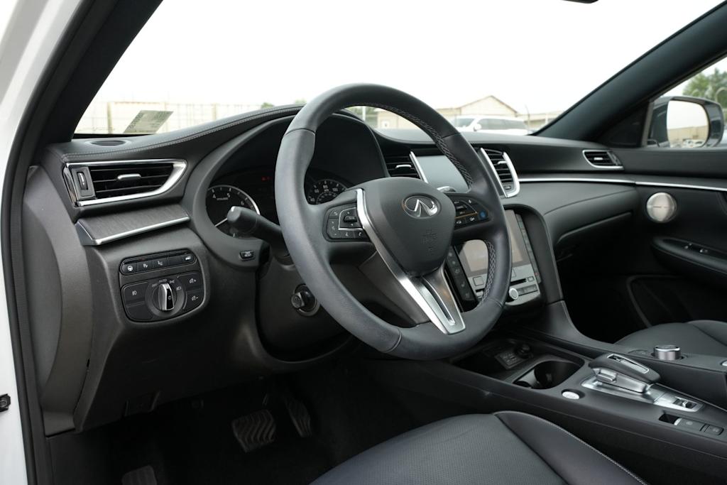 Thumbnail: 2025 INFINITI QX55 - 13