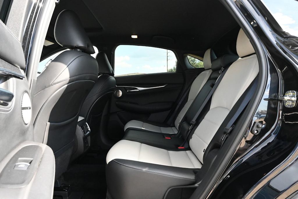 Thumbnail: 2023 INFINITI QX55 - 11