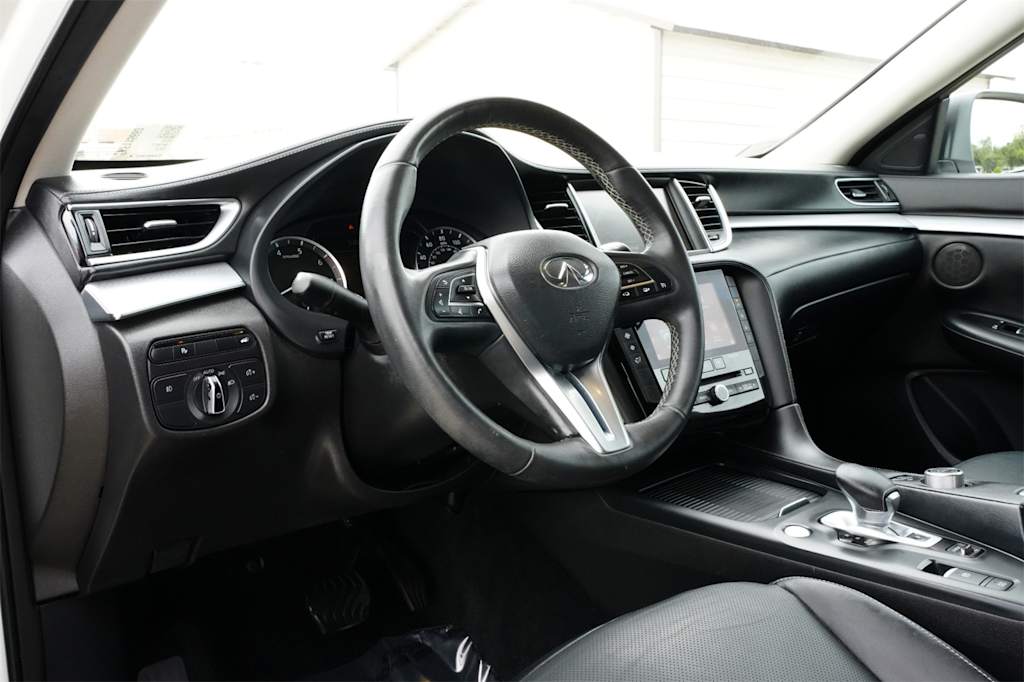 Thumbnail: 2019 INFINITI QX50 - 14