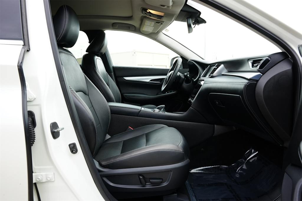 Thumbnail: 2019 INFINITI QX50 - 12