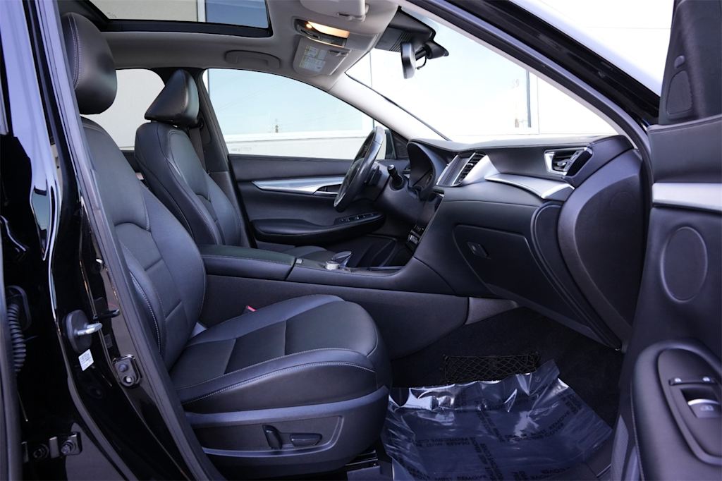 Thumbnail: 2019 INFINITI QX50 - 12