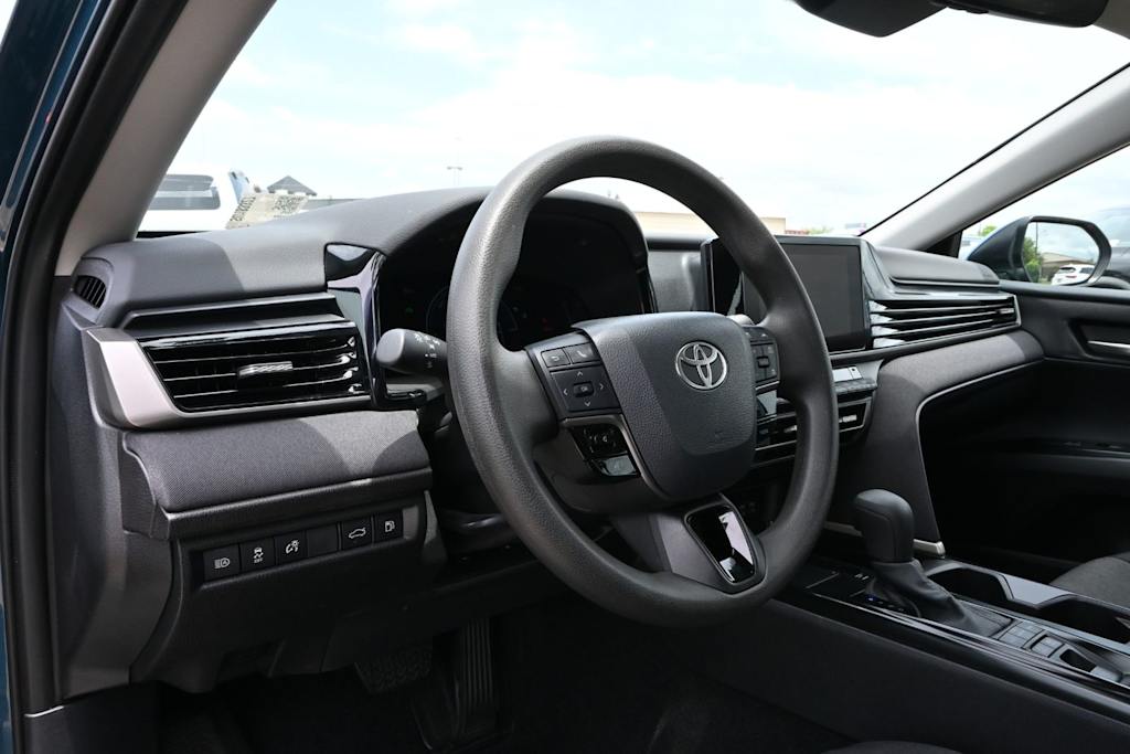 Thumbnail: 2025 Toyota Camry - 13