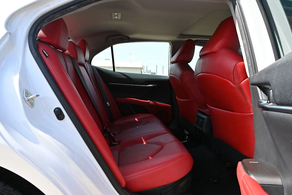 Thumbnail: 2021 Toyota Camry - 26