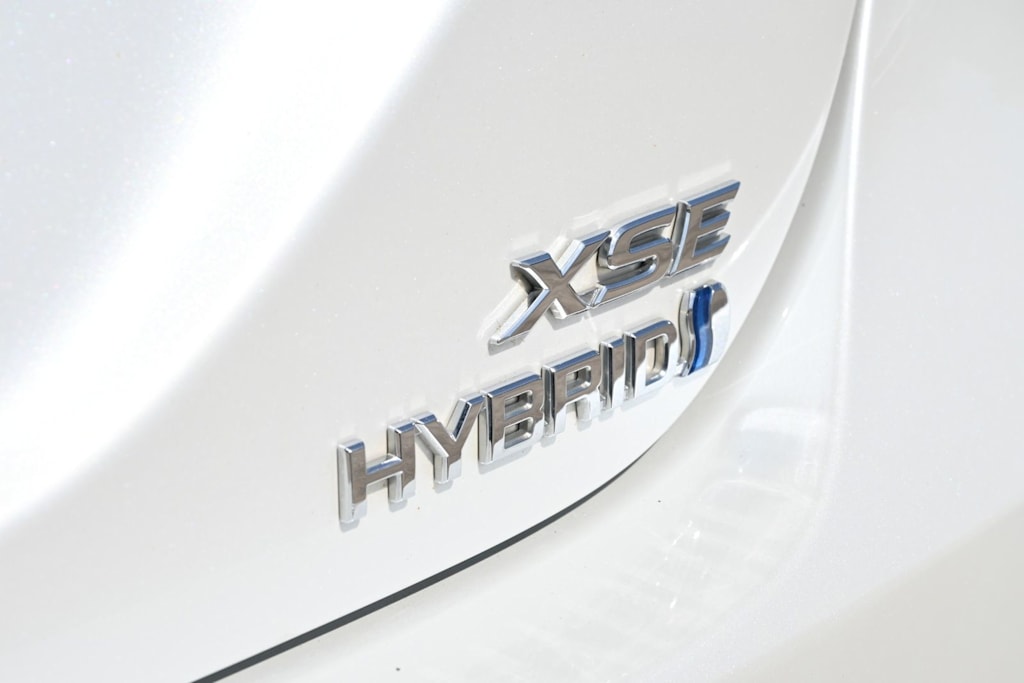 Thumbnail: 2021 Toyota Camry - 7