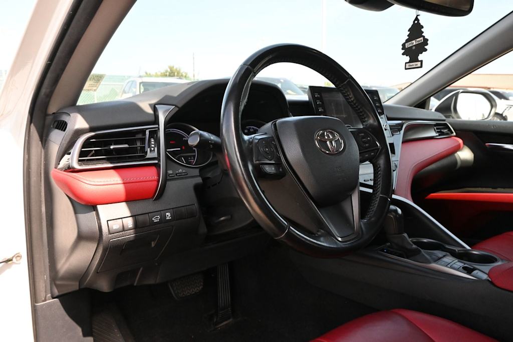 Thumbnail: 2021 Toyota Camry - 13