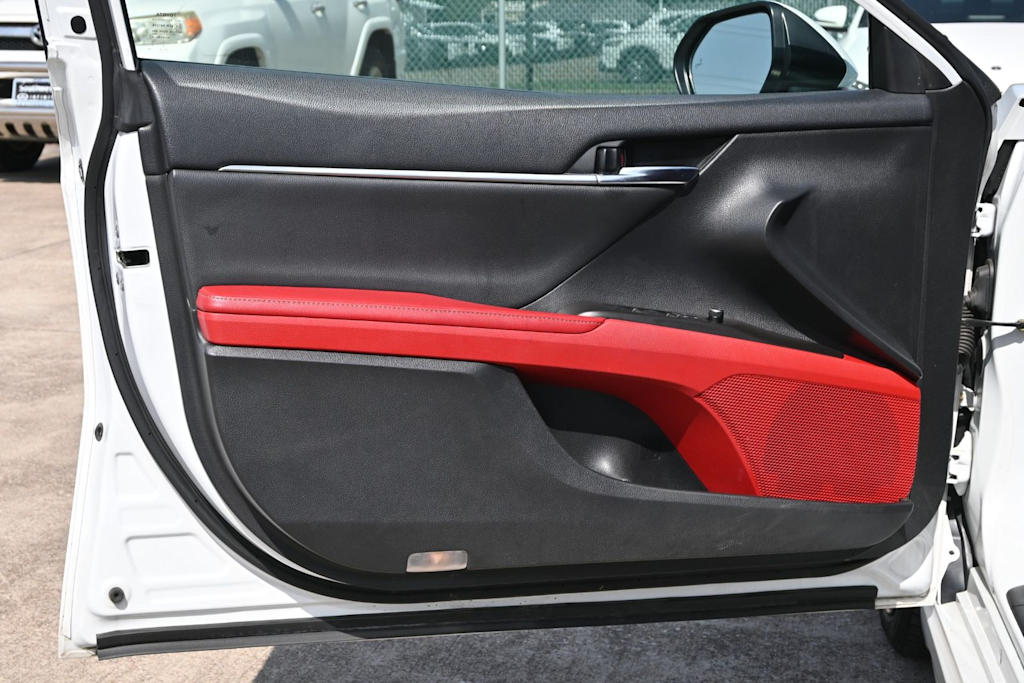 Thumbnail: 2021 Toyota Camry - 25