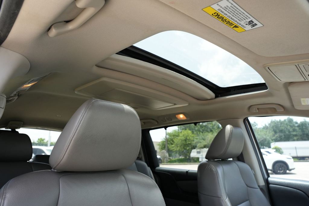 Thumbnail: 2015 Honda Odyssey - 27