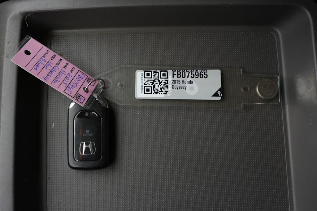 Thumbnail: 2015 Honda Odyssey - 18