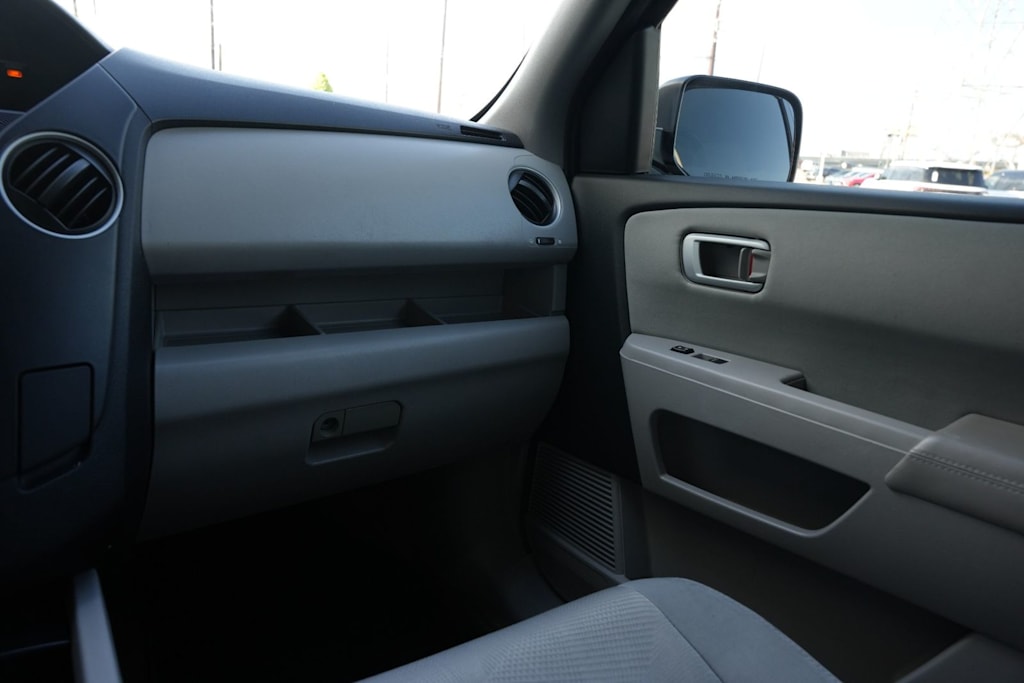 Thumbnail: 2013 Honda Pilot - 19