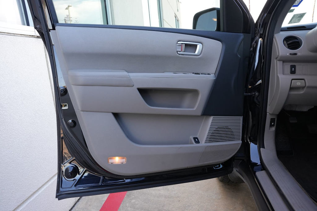 Thumbnail: 2013 Honda Pilot - 22
