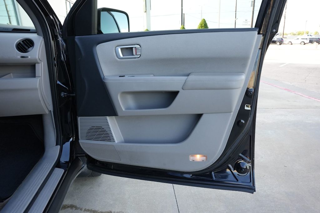 Thumbnail: 2013 Honda Pilot - 24