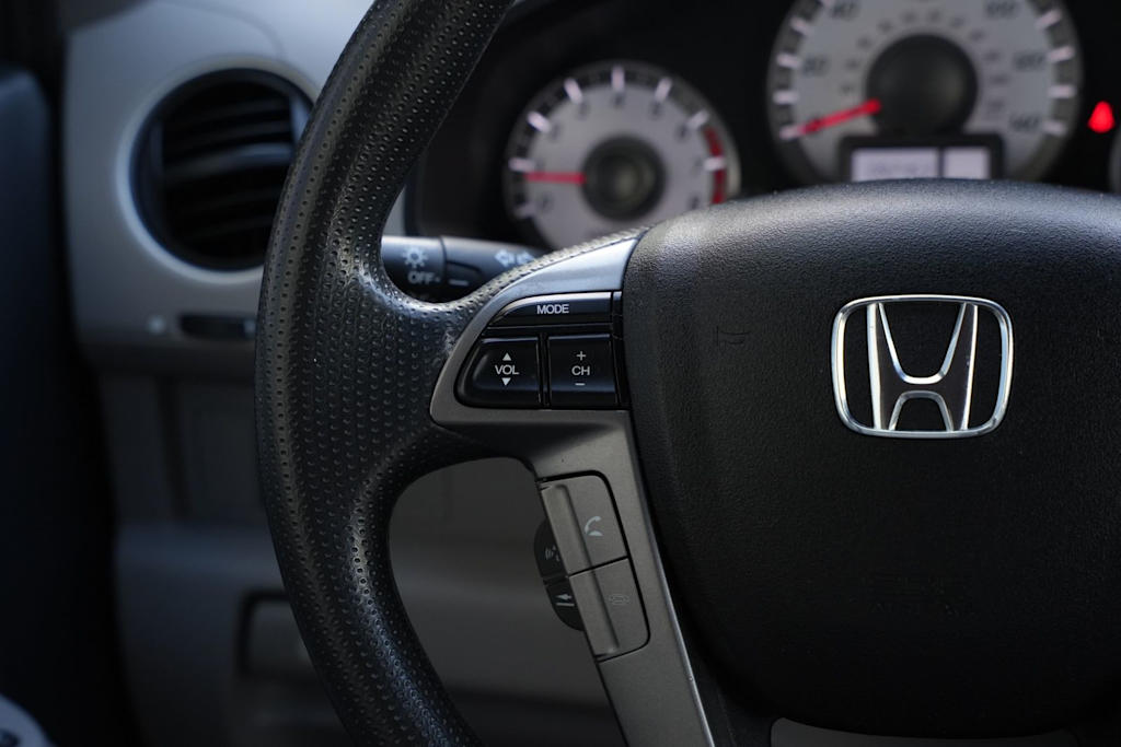 Thumbnail: 2013 Honda Pilot - 20