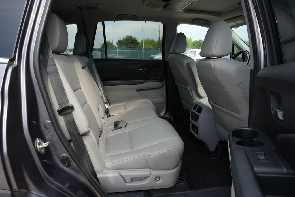 Thumbnail: 2020 Honda Pilot - 24