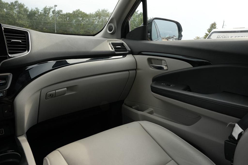 Thumbnail: 2020 Honda Pilot - 20