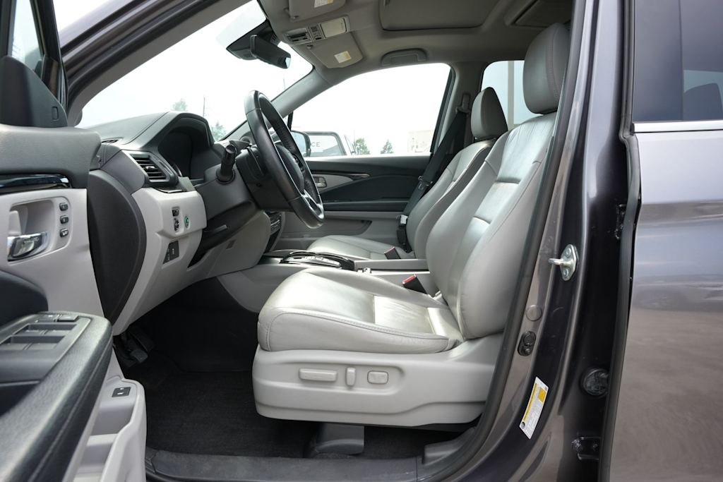 Thumbnail: 2020 Honda Pilot - 10