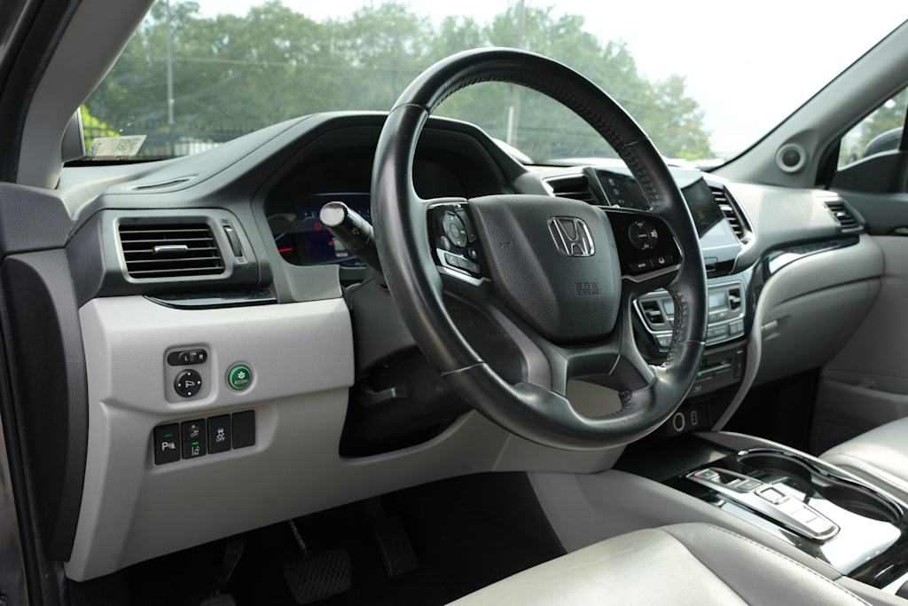 Thumbnail: 2020 Honda Pilot - 13