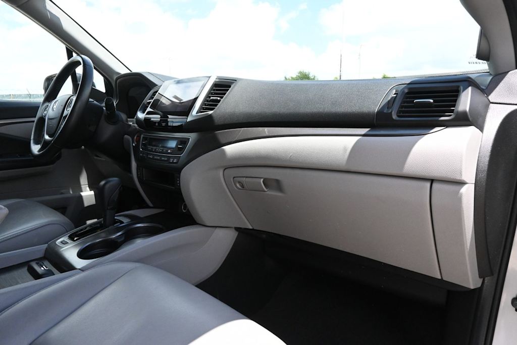 Thumbnail: 2018 Honda Pilot - 14