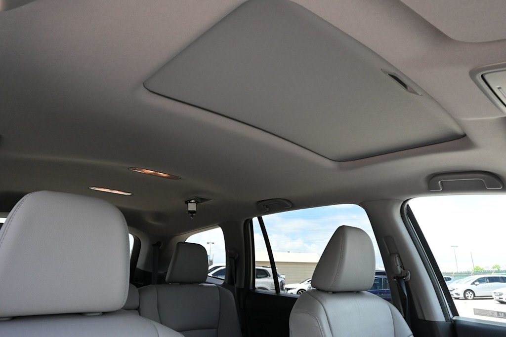Thumbnail: 2018 Honda Pilot - 28