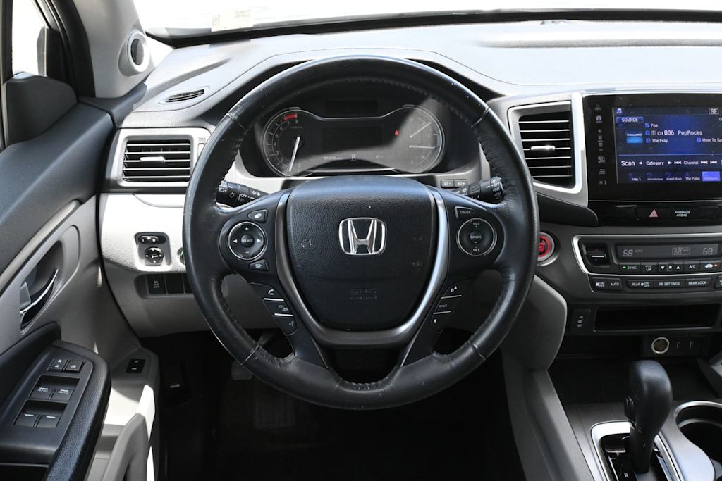 Thumbnail: 2018 Honda Pilot - 9