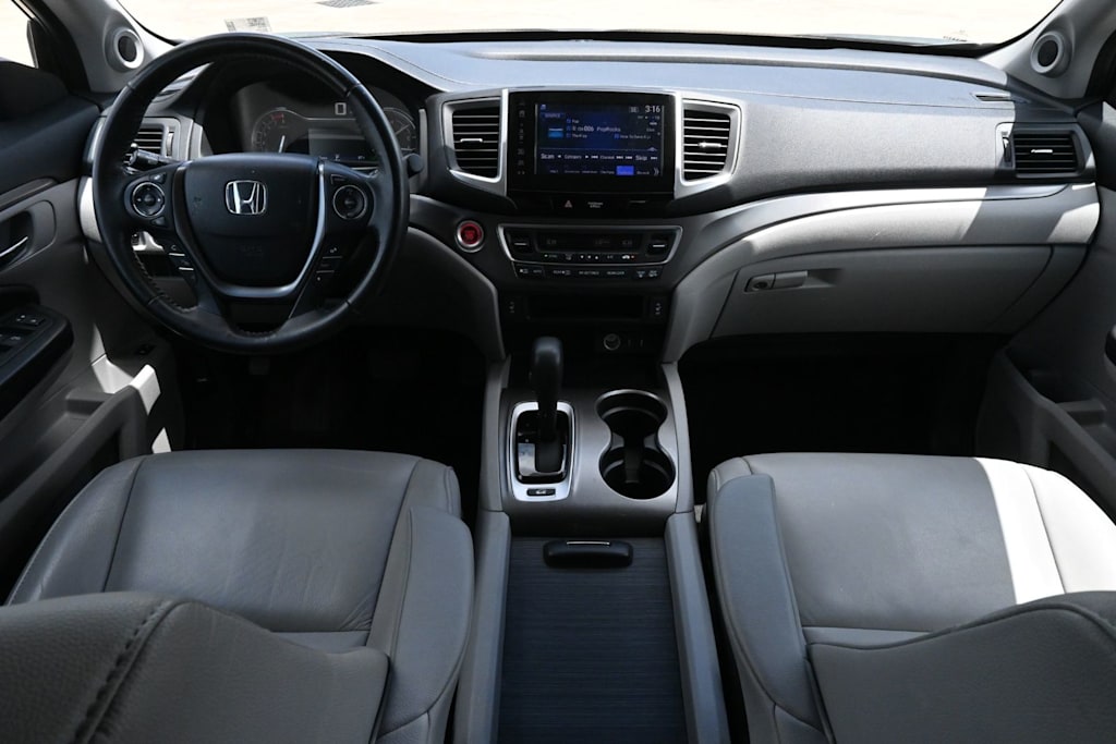 Thumbnail: 2018 Honda Pilot - 2