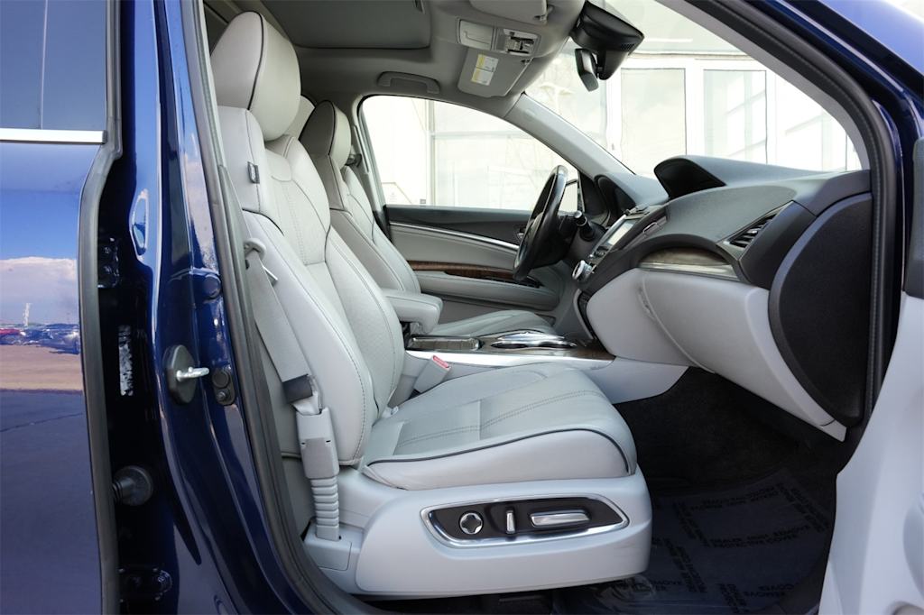 Thumbnail: 2019 Acura MDX - 10