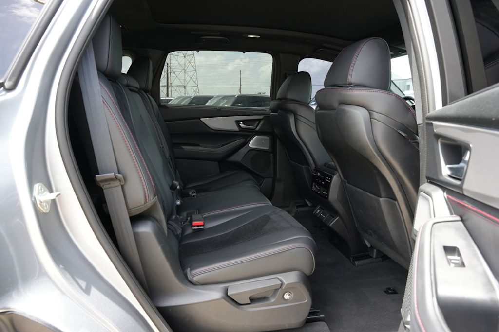 Thumbnail: 2025 Acura MDX - 25