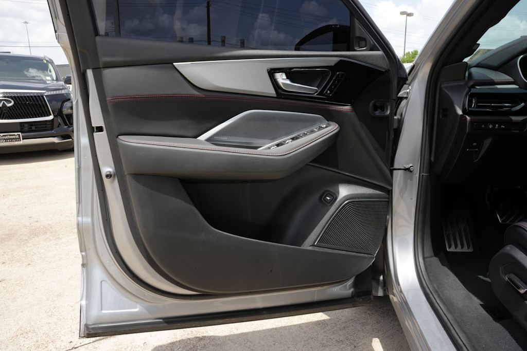Thumbnail: 2025 Acura MDX - 24