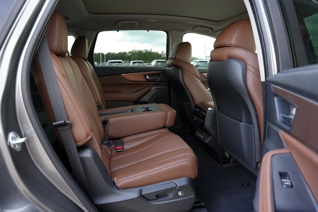 Thumbnail: 2024 Acura MDX - 23