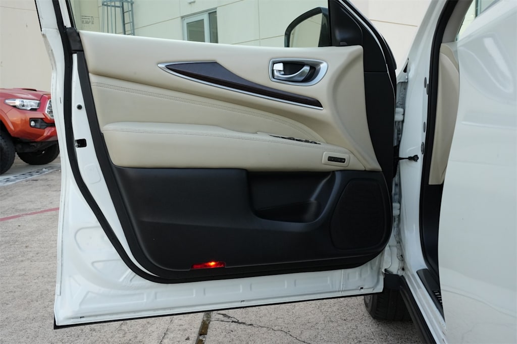 Thumbnail: 2015 INFINITI QX60 - 23