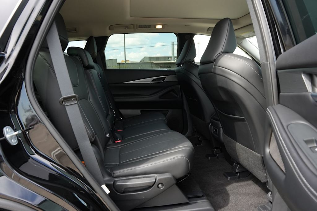 Thumbnail: 2027 INFINITI QX60 - 25