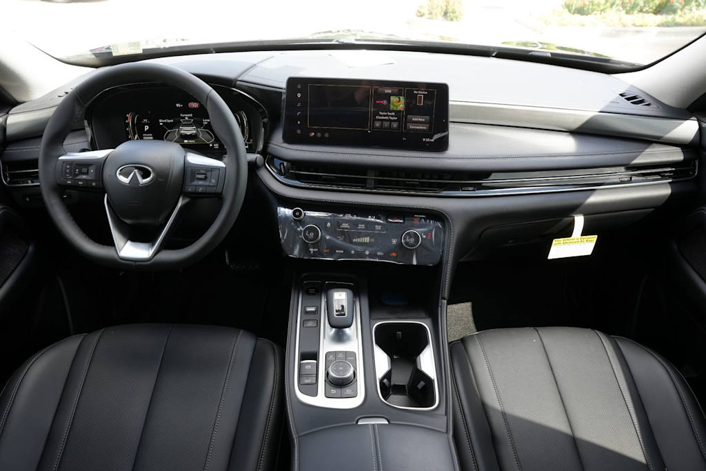 Thumbnail: 2027 INFINITI QX60 - 2