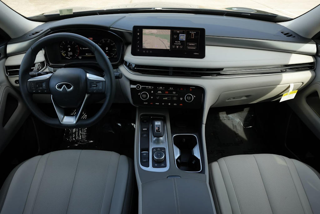 Thumbnail: 2027 INFINITI QX60 - 2
