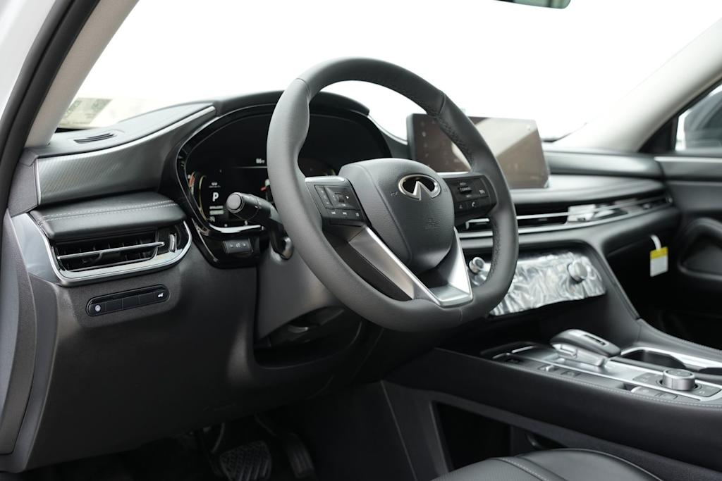 Thumbnail: 2027 INFINITI QX60 - 13