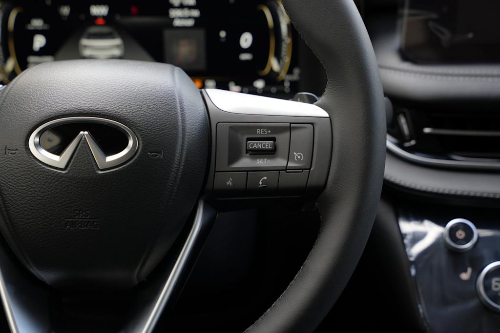 Thumbnail: 2027 INFINITI QX60 - 22