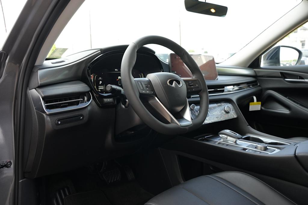 Thumbnail: 2027 INFINITI QX60 - 14