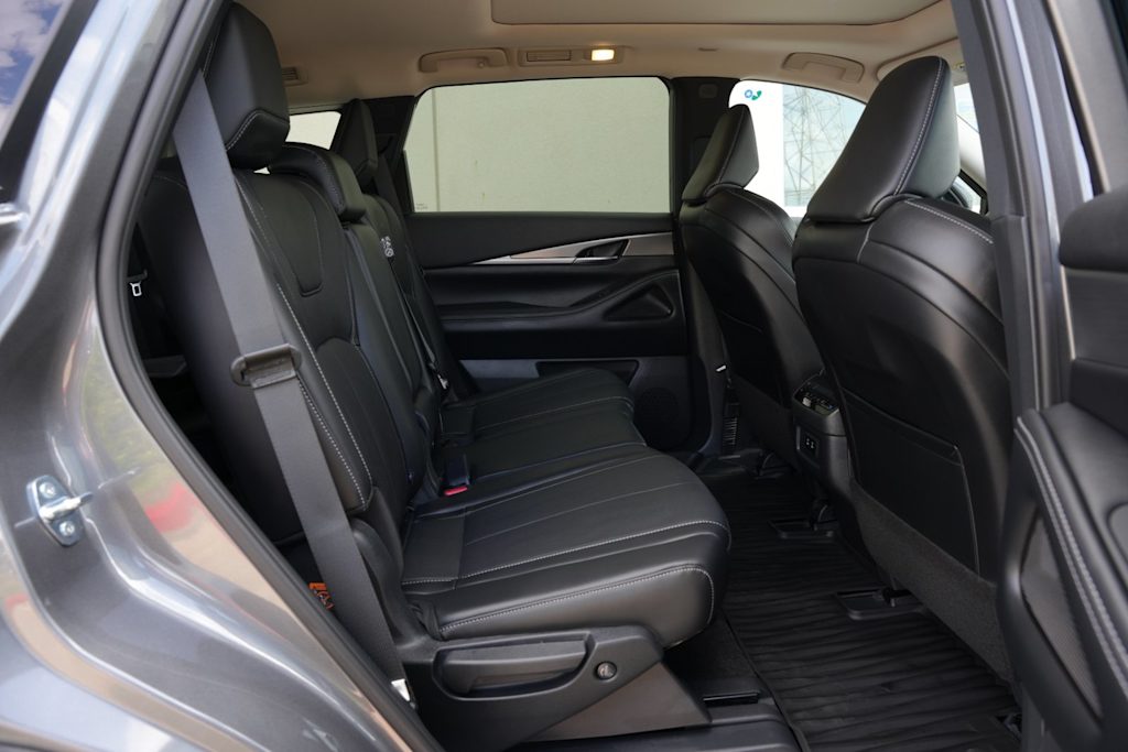 Thumbnail: 2027 INFINITI QX60 - 24