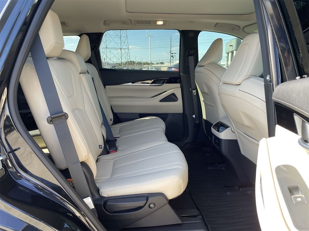 Thumbnail: 2025 INFINITI QX60 - 25